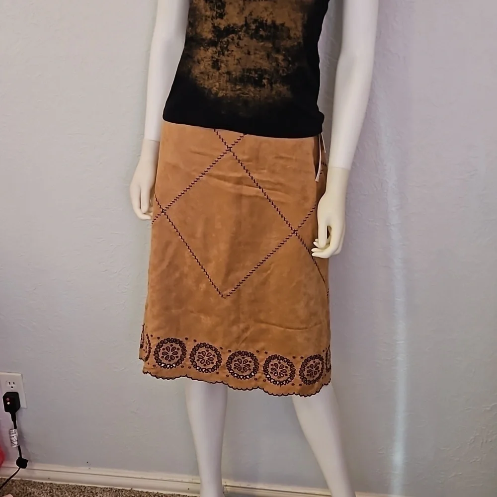 ECOLOGIE Tan Faux Suede Patchwork Scalloped Floral Cutout Skirt